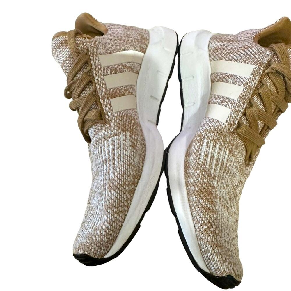 Adidas swift run D97219 knit light‎ weight. Size 6.5 - Picture 8 of 9